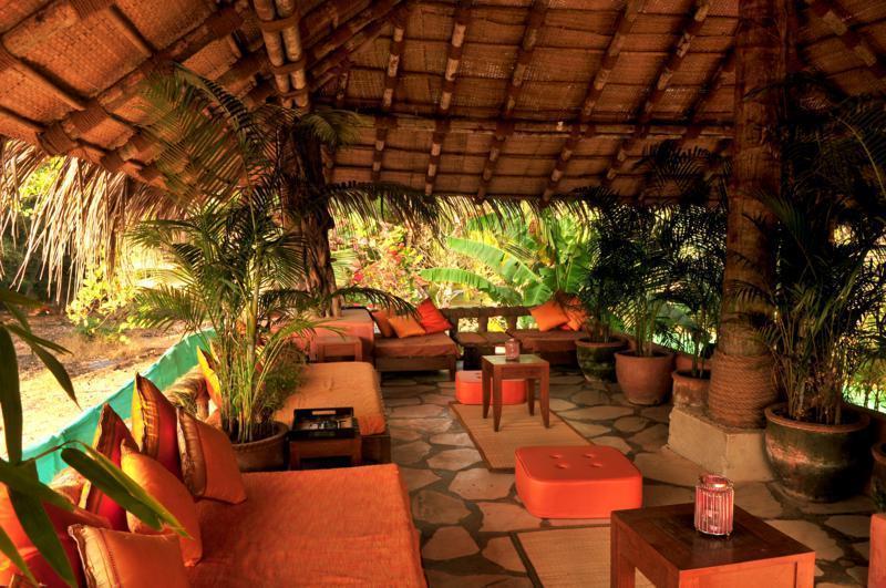 The Clematis Hotel Candolim Exterior photo
